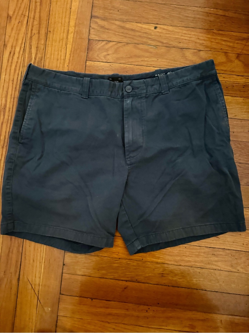 J Crew 7" short in garment-dyed cotton Size 40 Navy - Picture 2 of 3